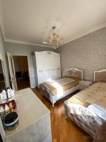 Продаётся 3-комн. новостройка 103 м², Хатаинский р., photo 1 from 11