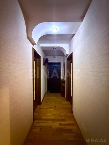 Продаётся 3-комн. вторичка 80 м², м. Кара Караев, photo 17 from 21