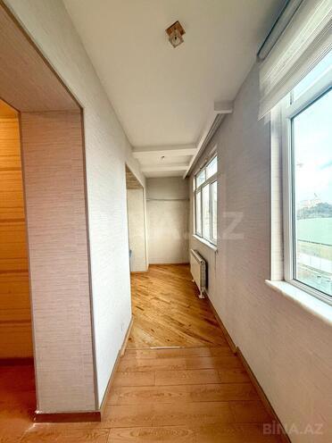 Продаётся 3-комн. вторичка 80 м², м. Кара Караев, photo 11 from 21