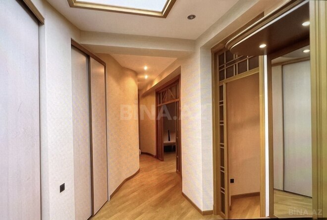 Satılır 4 otaqlı yeni tikili 200 m², 28 May m., photo 11 from 15
