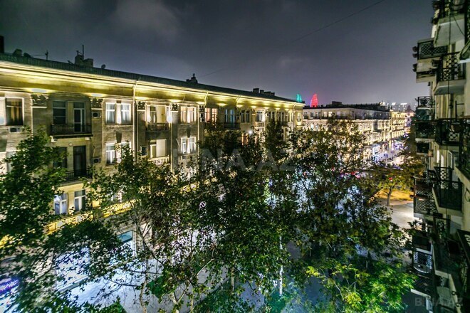 Сдаётся 3-комн. вторичка 86 м², м. Сахил, photo 31 from 32