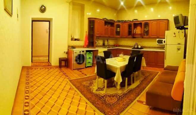 Satılır 7 otaqlı köhnə tikili 287 m², 28 May m., photo 14 from 23