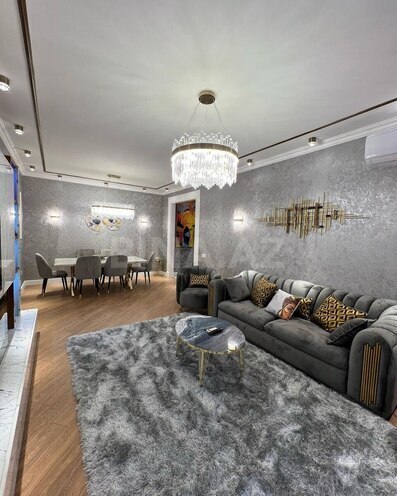 Сдаётся 2-комн. новостройка 100 м², м. 8 ноября, photo 1 from 15