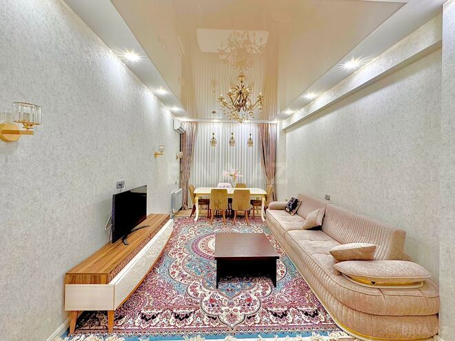 Продаётся 3-комн. новостройка 115 м², м. Кара Караев, photo 1 from 23