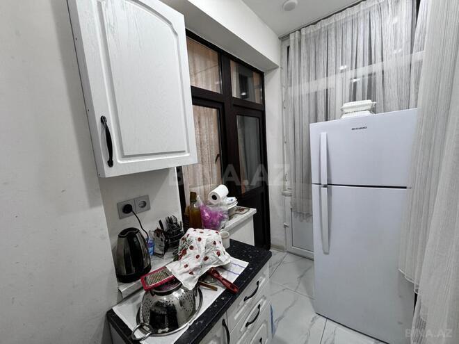 Продаётся 3-комн. вторичка 55 м², м. Азадлыг проспекти, photo 4 from 32