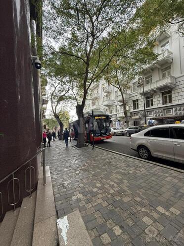 Сдаётся 3-комн. офис 50 м², м. Ичеришехер, photo 4 from 5