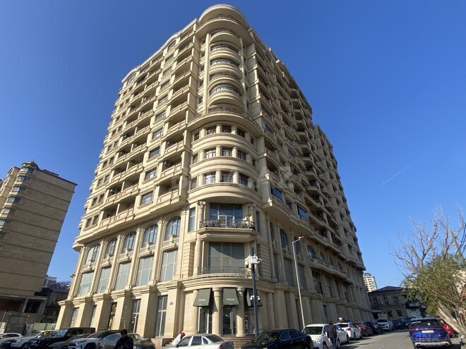 Satılır 4 otaqlı yeni tikili 200 m², Nizami m., photo 1 from 16