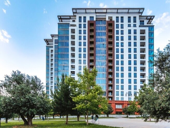 Продаётся 4-комн. новостройка 185 м², м. Элмляр Академиясы, photo 1 from 28