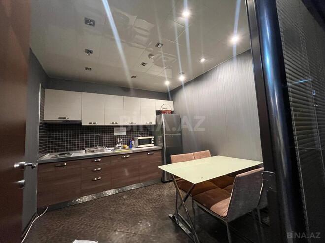 İcarəyə verilir 5 otaqlı yeni tikili 280 m², 28 May m., photo 10 from 18