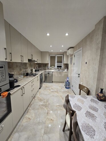 Продаётся 3-комн. вторичка 85 м², м. Иншаатчылар, photo 20 from 29