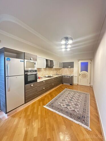 Сдаётся 3-комн. новостройка 150 м², м. 8 ноября, photo 13 from 18
