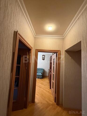 Продаётся 3-комн. вторичка 85 м², м. Нефтчиляр, photo 6 from 9