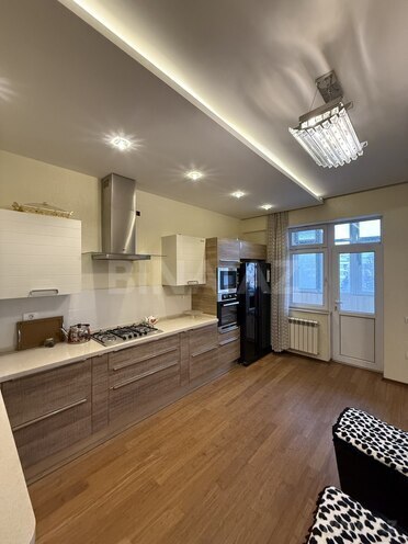 Satılır 5 otaqlı yeni tikili 190 m², Nərimanov r., photo 17 from 32