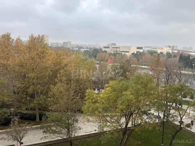 İcarəyə verilir 3 otaqlı yeni tikili 130 m², 28 May m., photo 14 from 15