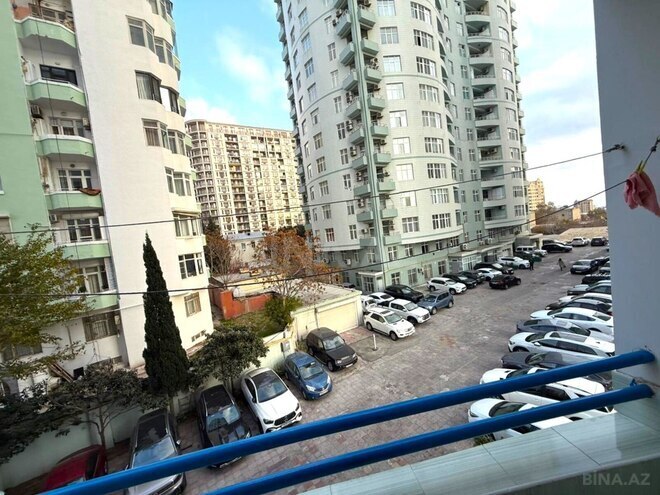 Продаётся 4-комн. новостройка 242 м², м. Низами, photo 18 from 23