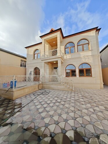 Продаётся 6-комн. дом/дача 280 м², пос. Бакиханова, photo 1 from 28