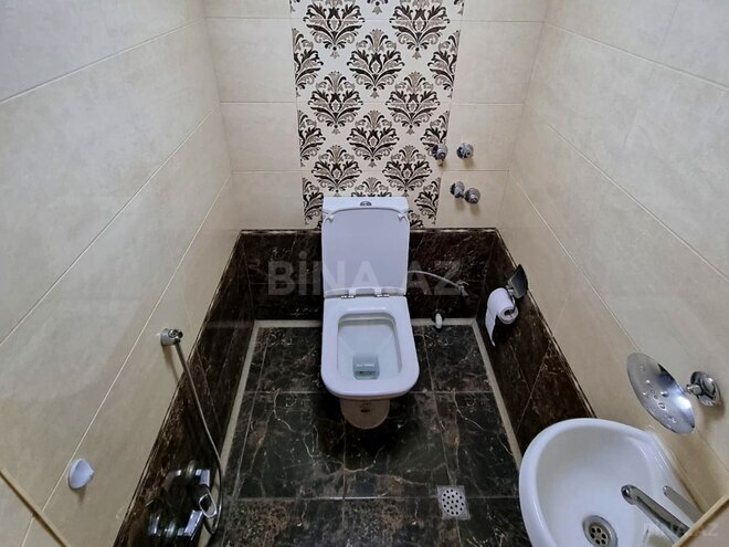 Продаётся 3-комн. вторичка 76 м², м. Кара Караев, photo 21 from 25