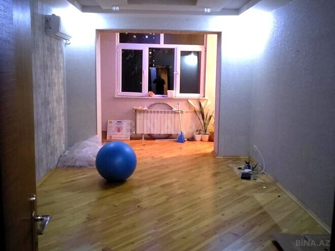 Продаётся 3-комн. вторичка 76 м², м. Кара Караев, photo 10 from 25