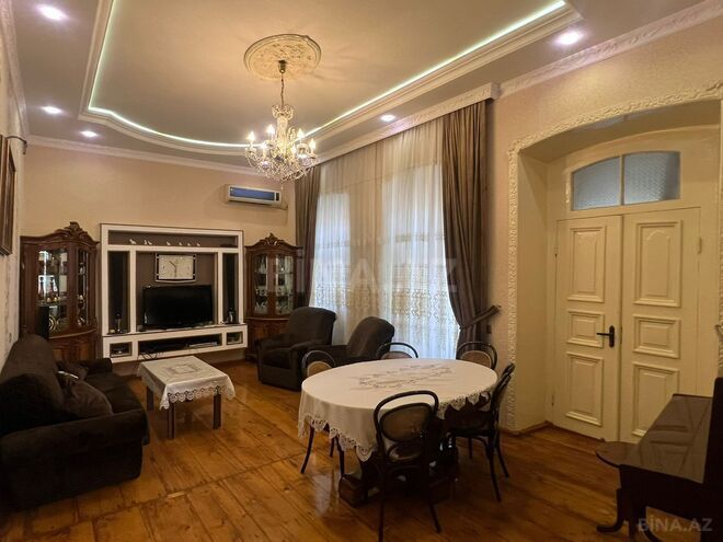 Satılır 12 otaqlı həyət evi/bağ evi 400 m², photo 9 from 32