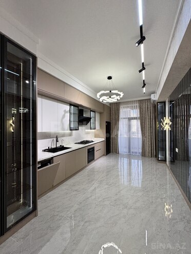 Satılır 4 otaqlı yeni tikili 195 m², 28 May m., photo 1 from 15