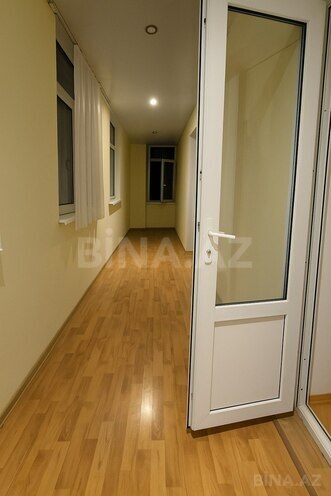 Продаётся 5-комн. вторичка 120 м², м. Ази Асланов, photo 8 from 15