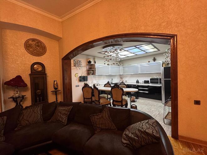 Satılır 3 otaqlı köhnə tikili 180 m², İçəri Şəhər m., photo 14 from 22