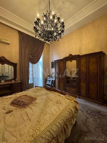 Satılır 3 otaqlı köhnə tikili 180 m², İçəri Şəhər m., photo 12 from 22