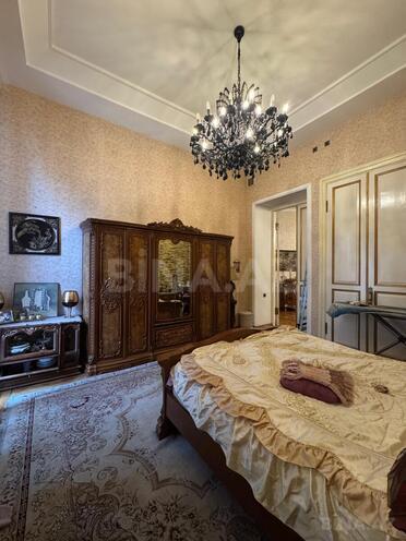 Satılır 3 otaqlı köhnə tikili 180 m², İçəri Şəhər m., photo 13 from 22