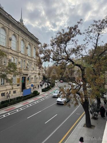 Satılır 3 otaqlı köhnə tikili 180 m², İçəri Şəhər m., photo 4 from 22