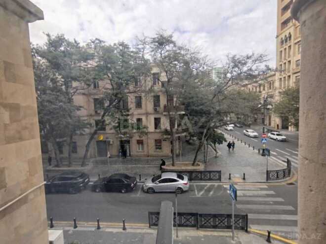 Satılır 3 otaqlı köhnə tikili 92 m², Sahil m., photo 3 from 32