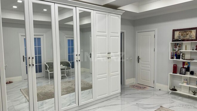 Satılır 3 otaqlı köhnə tikili 156 m², Elmlər Akademiyası m., photo 17 from 30