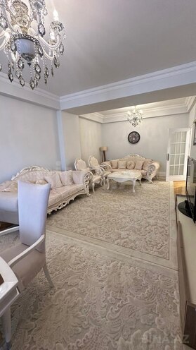 Satılır 3 otaqlı köhnə tikili 156 m², Elmlər Akademiyası m., photo 3 from 30