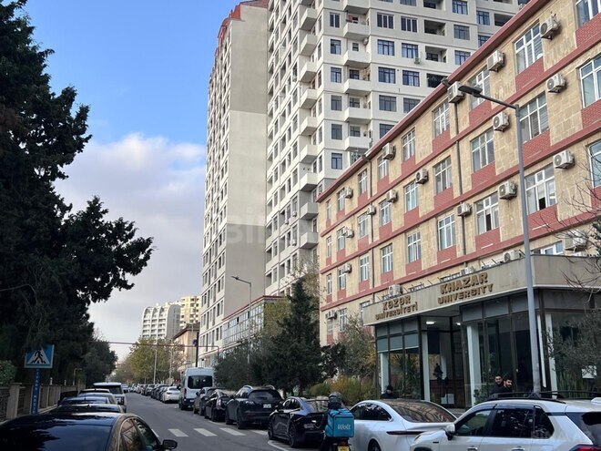 Продаётся 6-комн. дом/дача 220 м², м. Нефтчиляр, photo 3 from 32