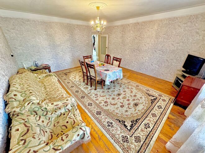 Satılır 3 otaqlı köhnə tikili 110 m², Qara Qarayev m., photo 8 from 20