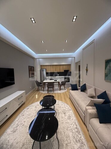 Сдаётся 2-комн. новостройка 65 м², м. Низами, photo 3 from 7