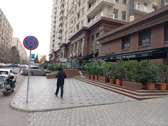 Продаётся 2-комн. новостройка 76 м², м. Элмляр Академиясы, photo 4 from 16