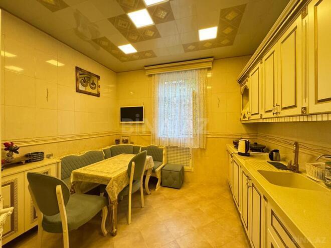 Satılır 9 otaqlı həyət evi/bağ evi 400 m², İnşaatçılar m., photo 17 from 32