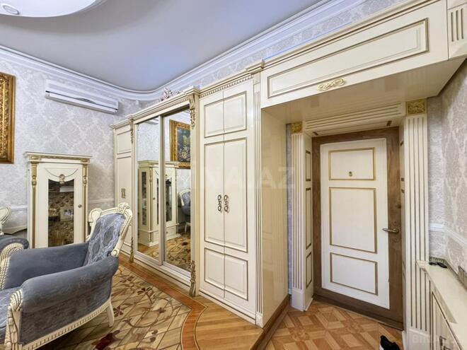 Satılır 9 otaqlı həyət evi/bağ evi 400 m², İnşaatçılar m., photo 12 from 32