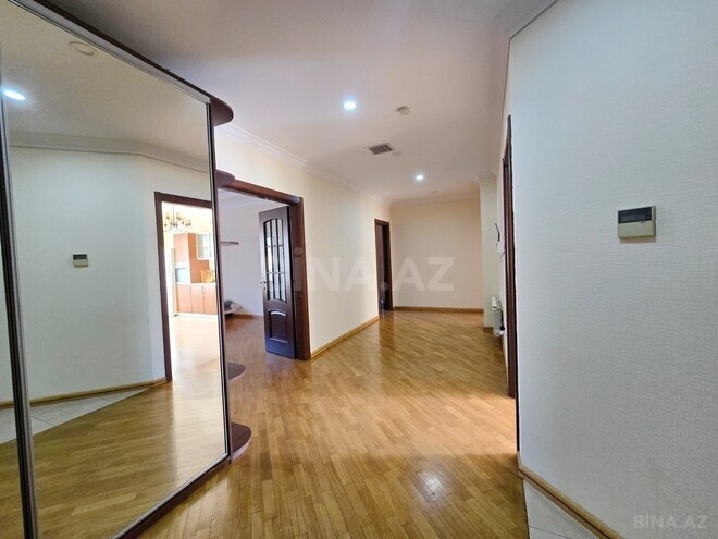 Сдаётся 3-комн. новостройка 150 м², м. Сахил, photo 9 from 16