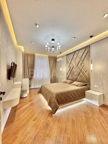 Продаётся 4-комн. новостройка 145 м², м. 8 ноября, photo 6 from 20