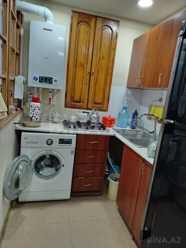 Сдаётся 3-комн. вторичка 50 м², м. Элмляр Академиясы, photo 5 from 9