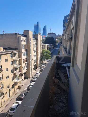 Satılır 3 otaqlı köhnə tikili 72 m², Sahil m., photo 9 from 14