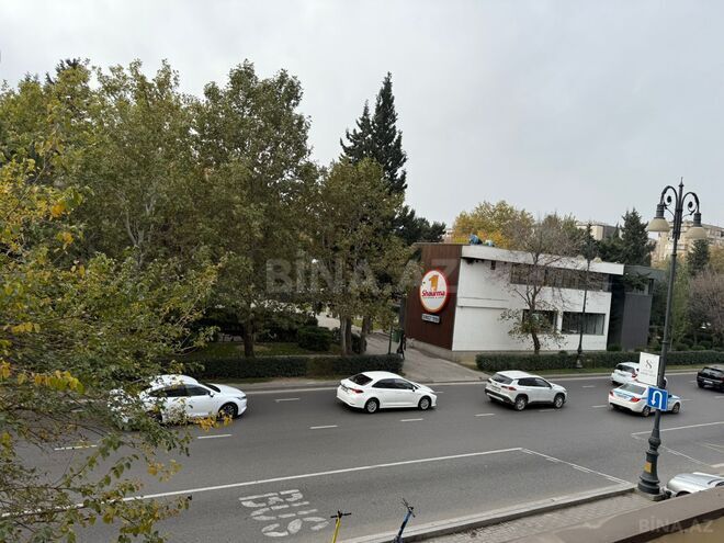 Satılır 6 otaqlı köhnə tikili 170 m², 8-ci mikrorayon q., photo 29 from 30