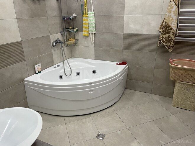 Satılır 8 otaqlı həyət evi/bağ evi 346 m², Qaraçuxur q., photo 8 from 32