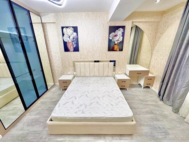 Продаётся 2-комн. новостройка 70 м², м. Кара Караев, photo 8 from 24