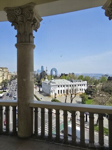 Satılır 6 otaqlı köhnə tikili 365 m², İçəri Şəhər m., photo 26 from 29