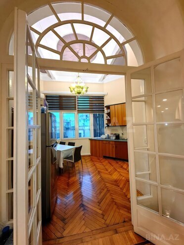 Продаётся 8-комн. вторичка 300 м², м. Сахил, photo 20 from 31