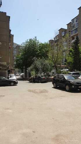 Продаётся 2-комн. вторичка 45 м², м. Иншаатчылар, photo 3 from 17