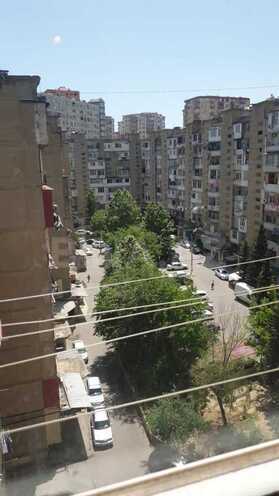 Продаётся 2-комн. вторичка 45 м², м. Иншаатчылар, photo 4 from 17