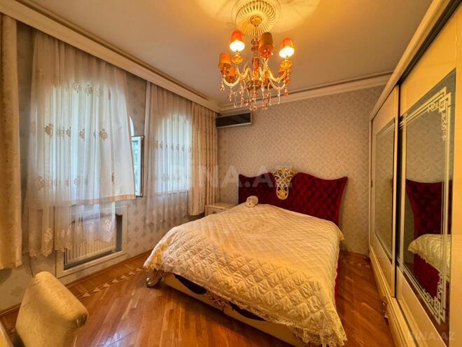 Satılır 6 otaqlı həyət evi/bağ evi 400 m², İnşaatçılar m., photo 21 from 32